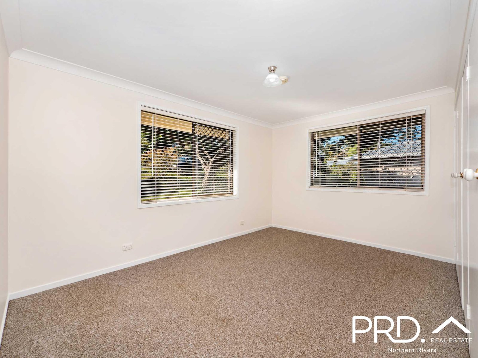 33 Beardow Street LISMORE HEIGHTS 9