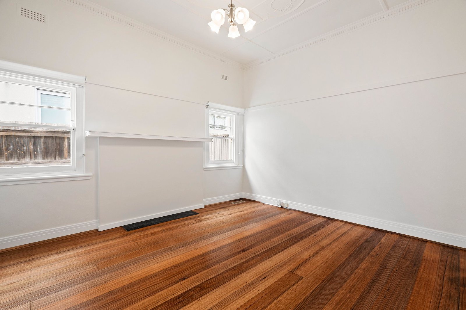Real Estate and Property in 33 Beech Street, Caulfield South, VIC