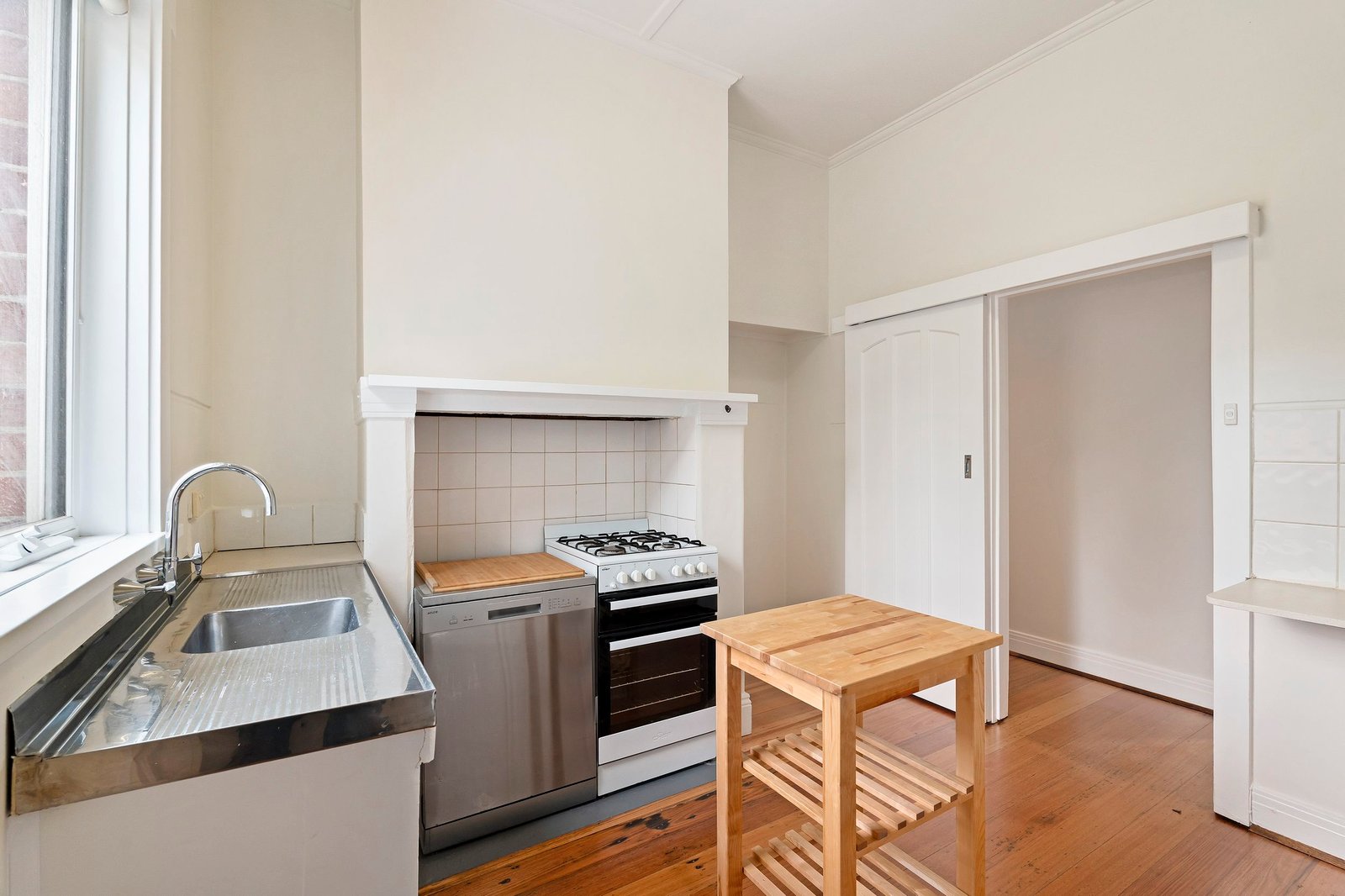 Real Estate and Property in 33 Beech Street, Caulfield South, VIC