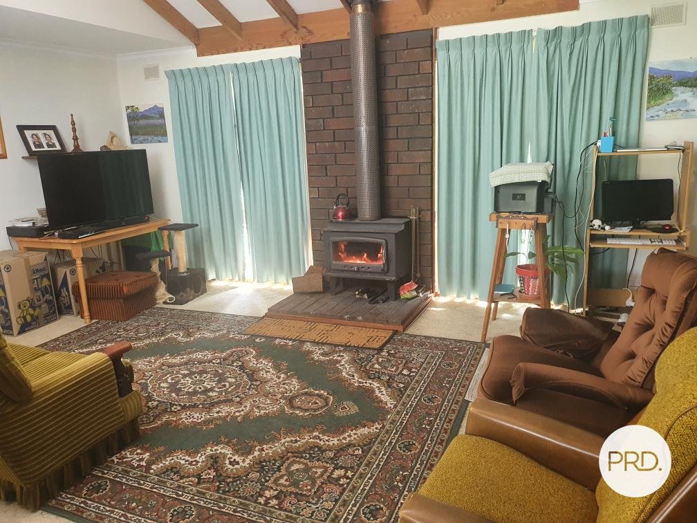33 Benayeo Road APSLEY 4