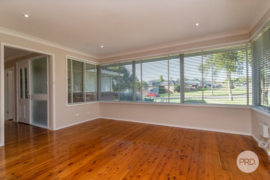 33 Besley Street CAMBRIDGE PARK 2