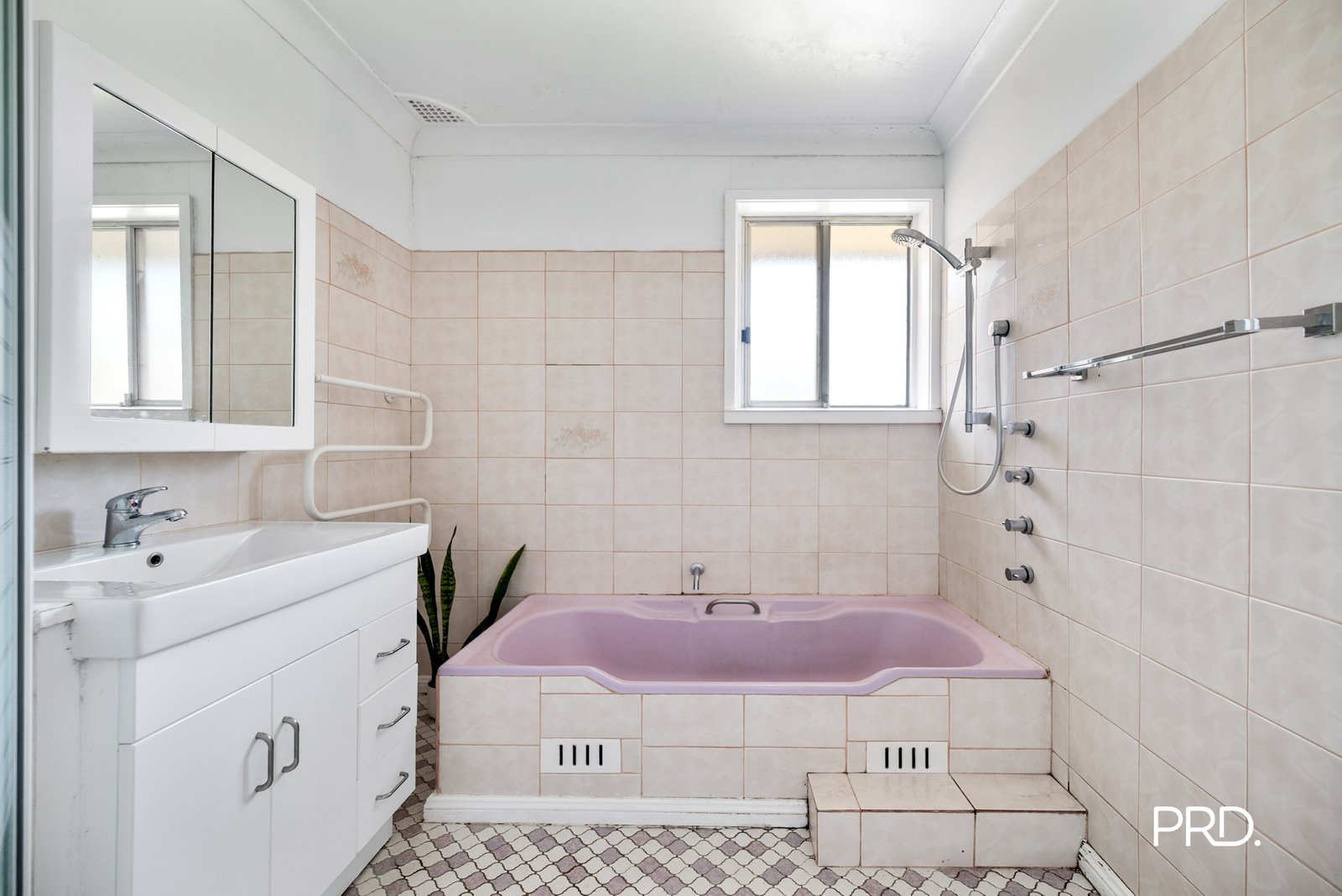 33 Besley Street CAMBRIDGE PARK 10