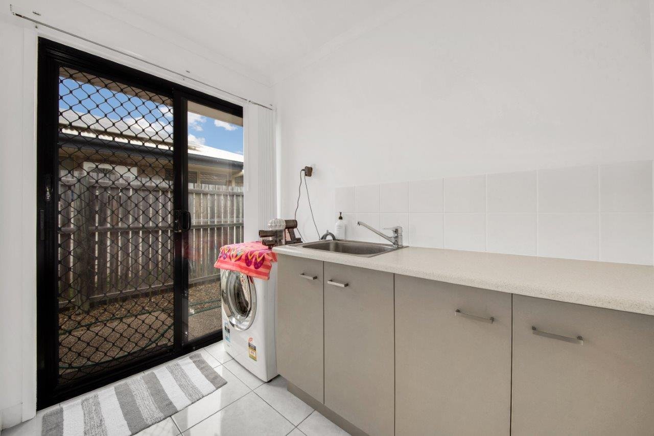 33 Bevington Street  TANNUM SANDS 13