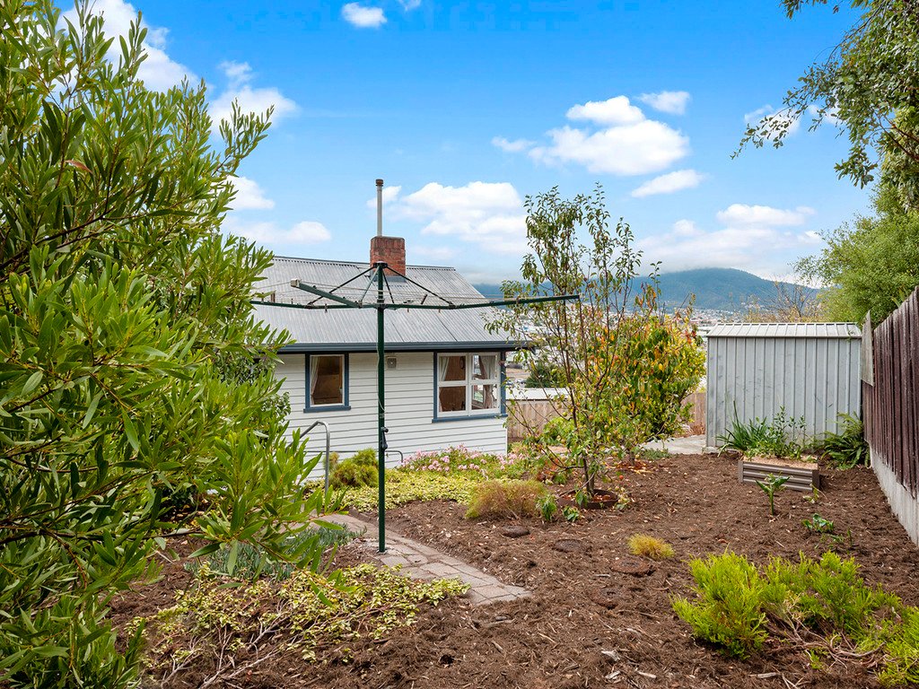 33 Blair Street LUTANA 12