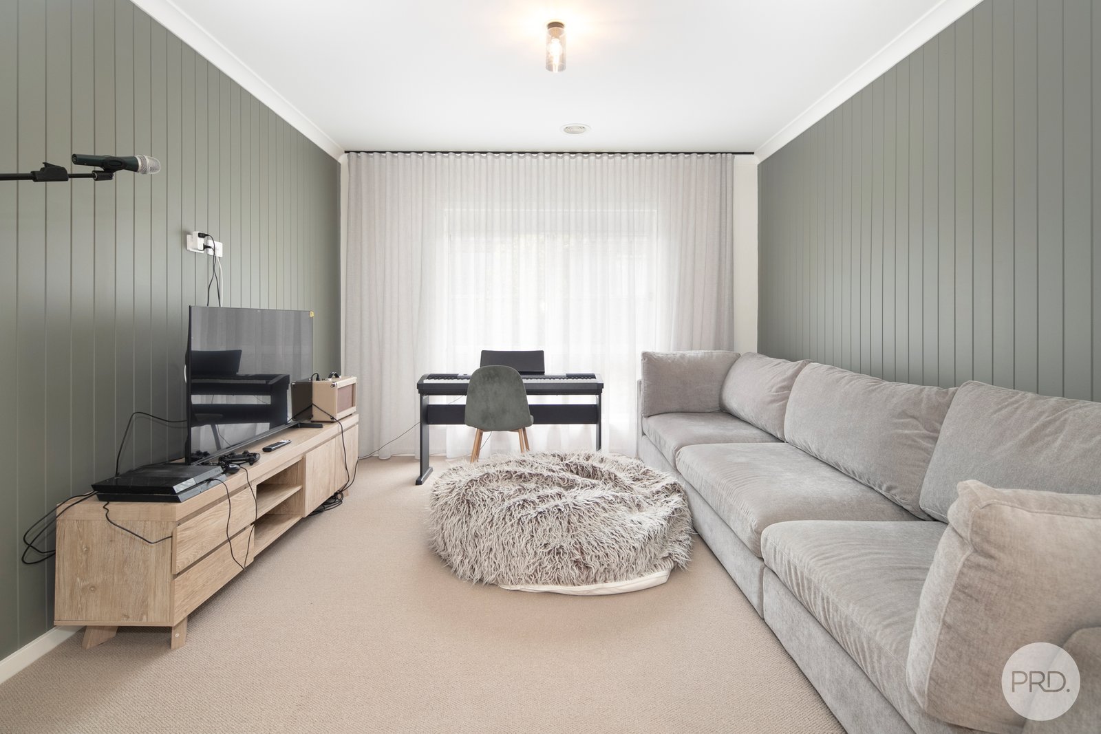33 Blomeley Drive LUCAS 5