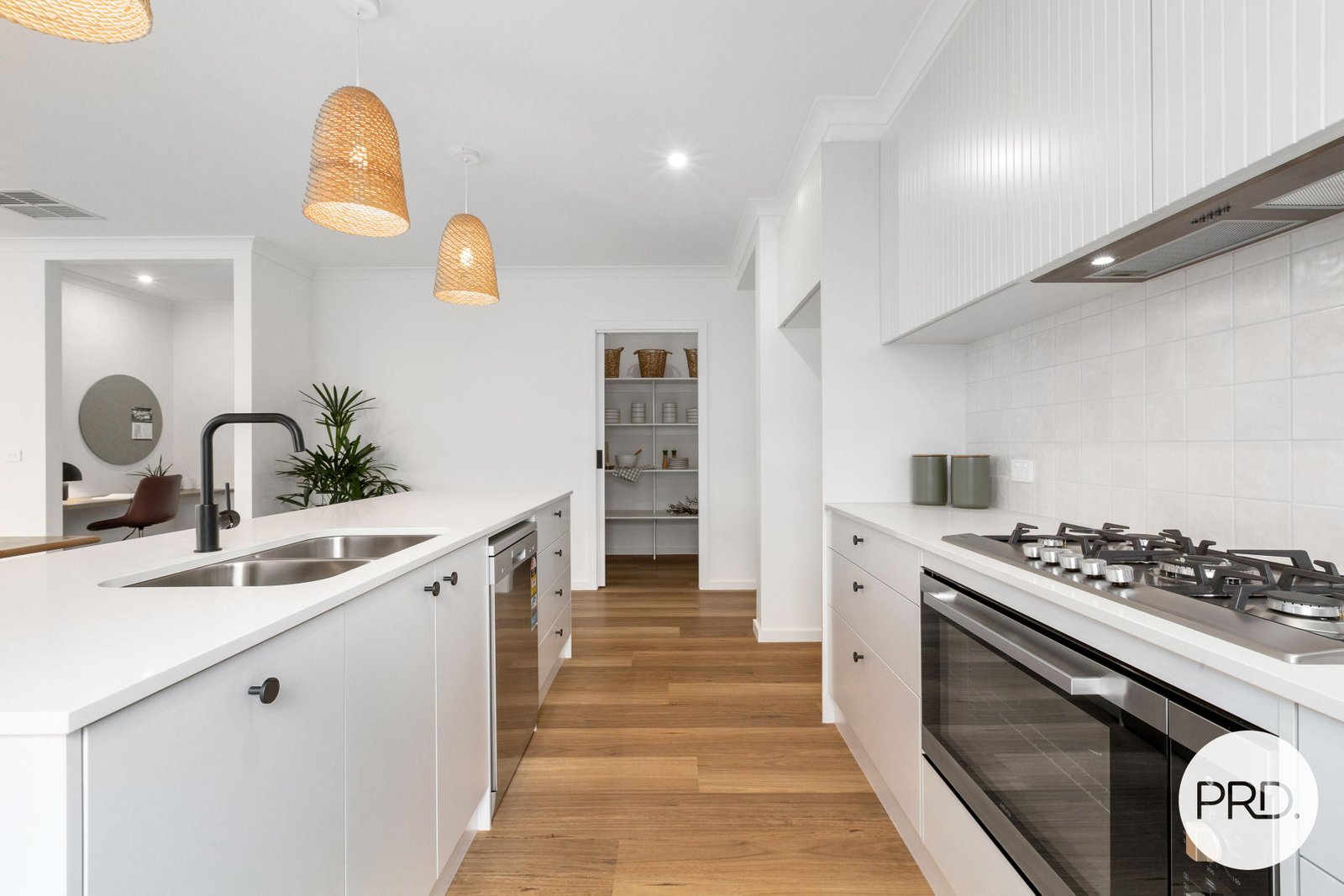 33 Blomeley Drive LUCAS 6