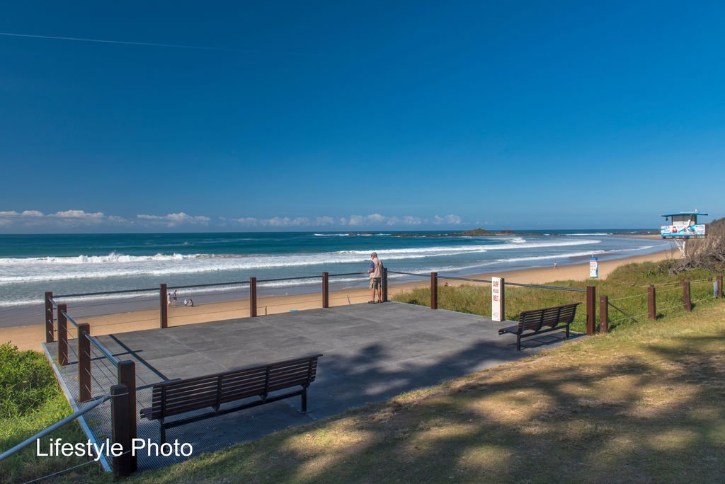 33 Bonville Waters Drive SAWTELL 21