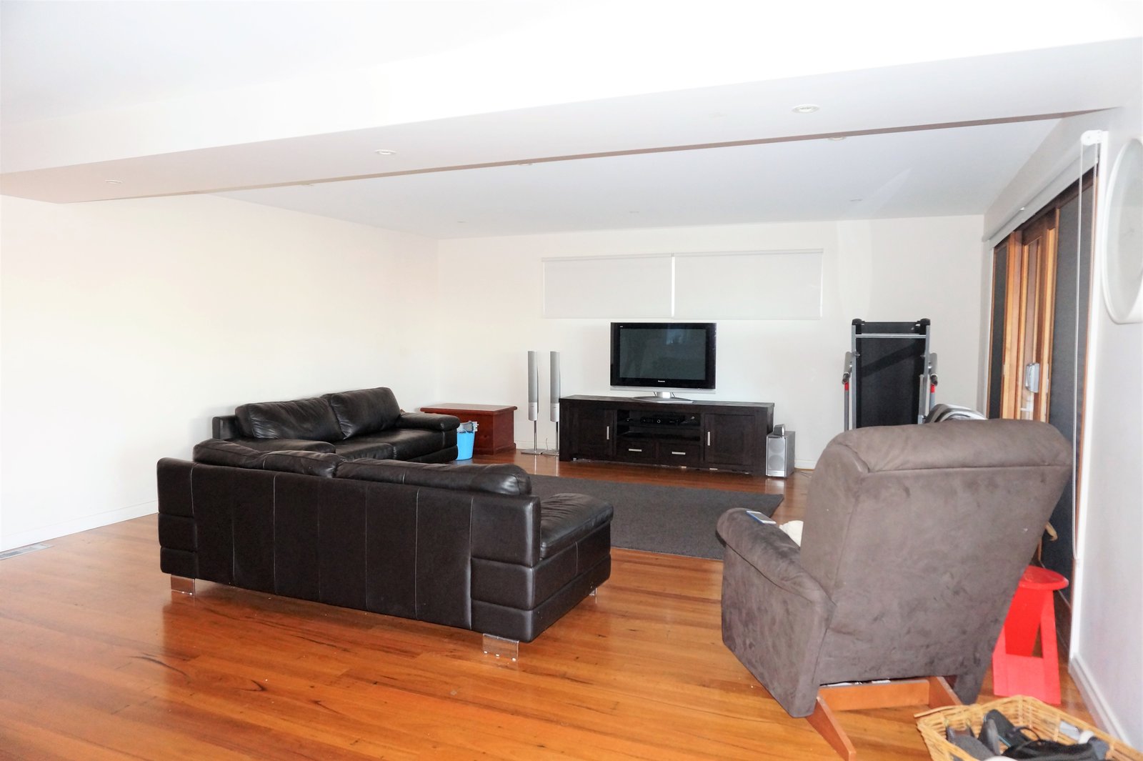 Gallery: 33 Breakwater Road