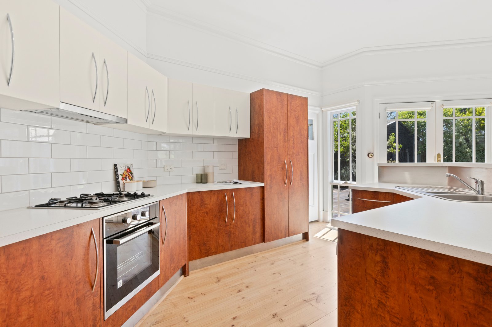 Gallery: 33 Bridge Street