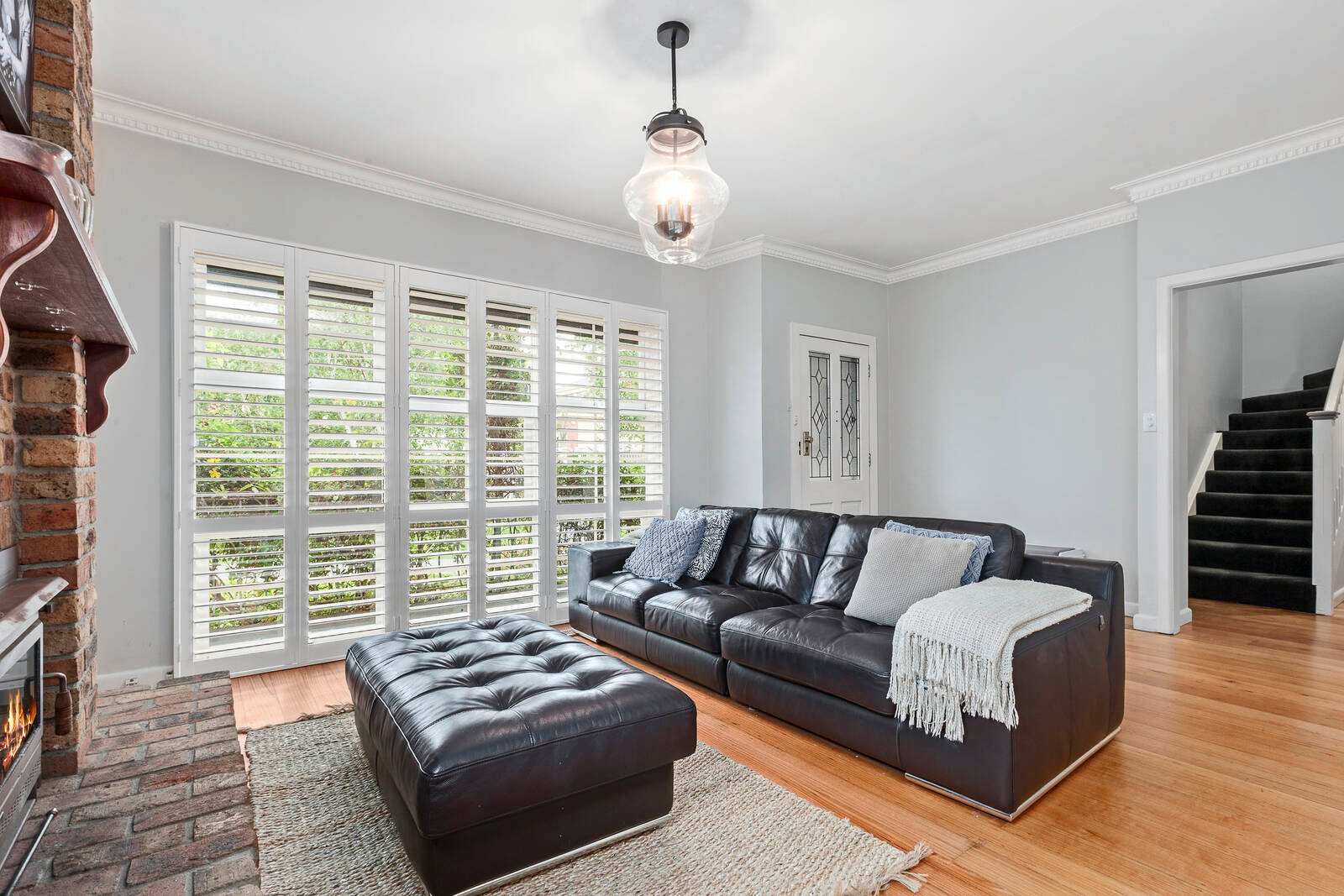 Real Estate and Property in 33 Briggs Street, Mount Waverley, VIC