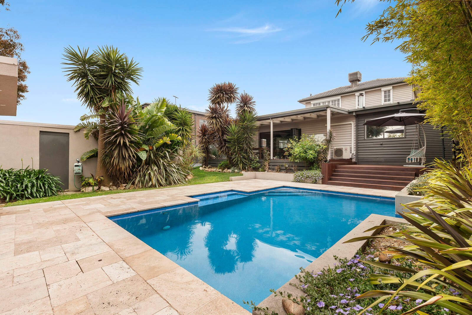 Real Estate and Property in 33 Briggs Street, Mount Waverley, VIC