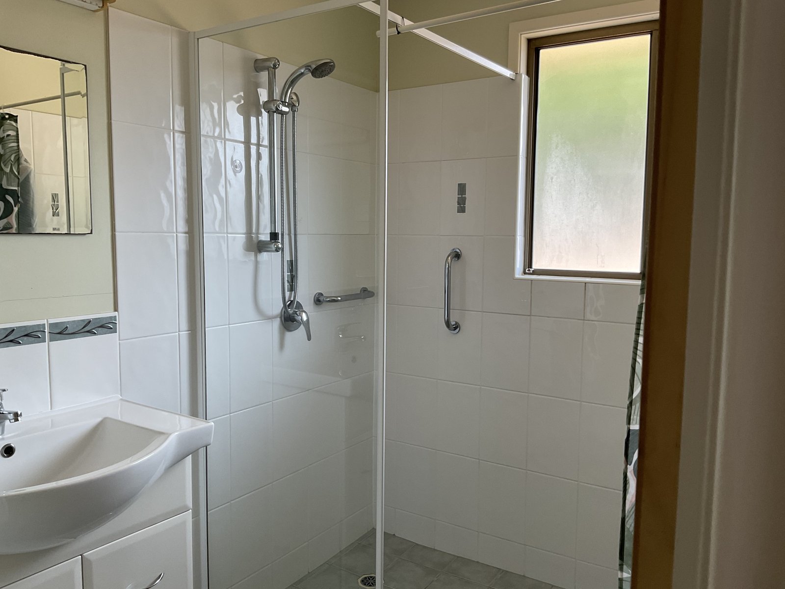 33 Bruce Street TORQUAY 6