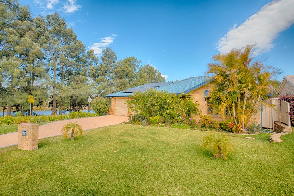 33 Canterbury Drive RAWORTH 1