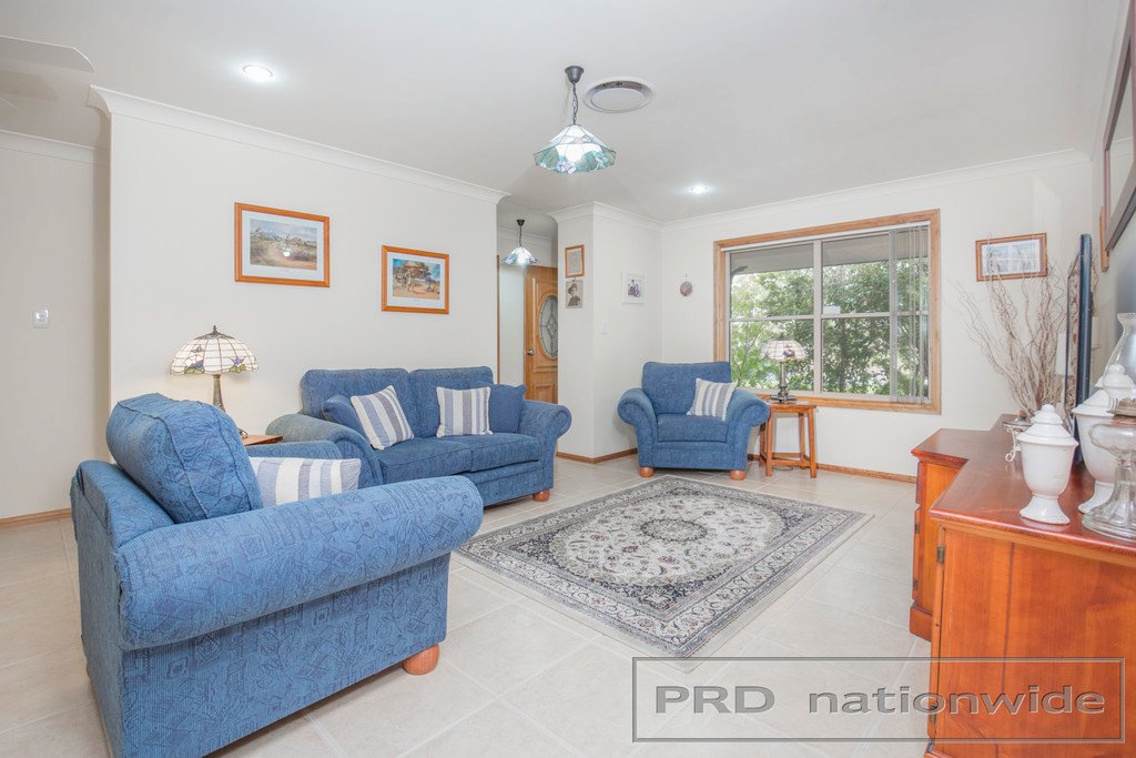 33 Canterbury Drive RAWORTH 6