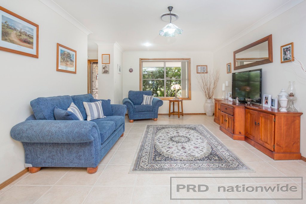 33 Canterbury Drive RAWORTH 7