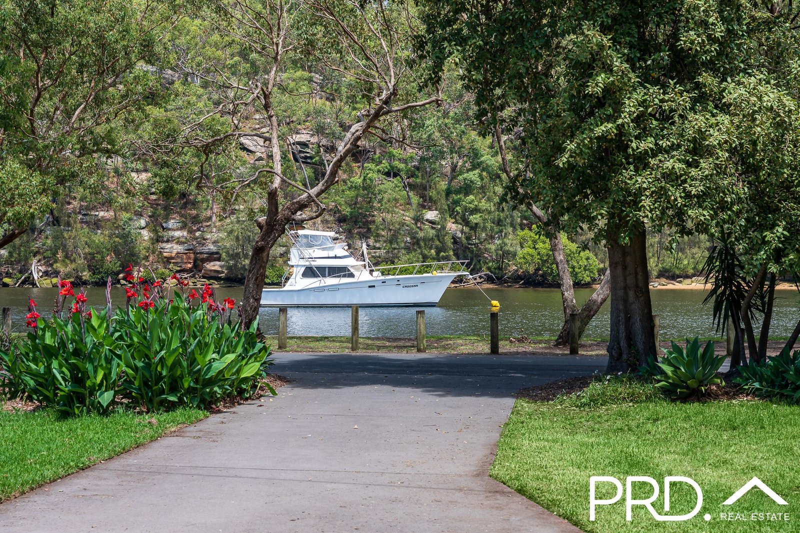 33 Carinya Road PICNIC POINT 1
