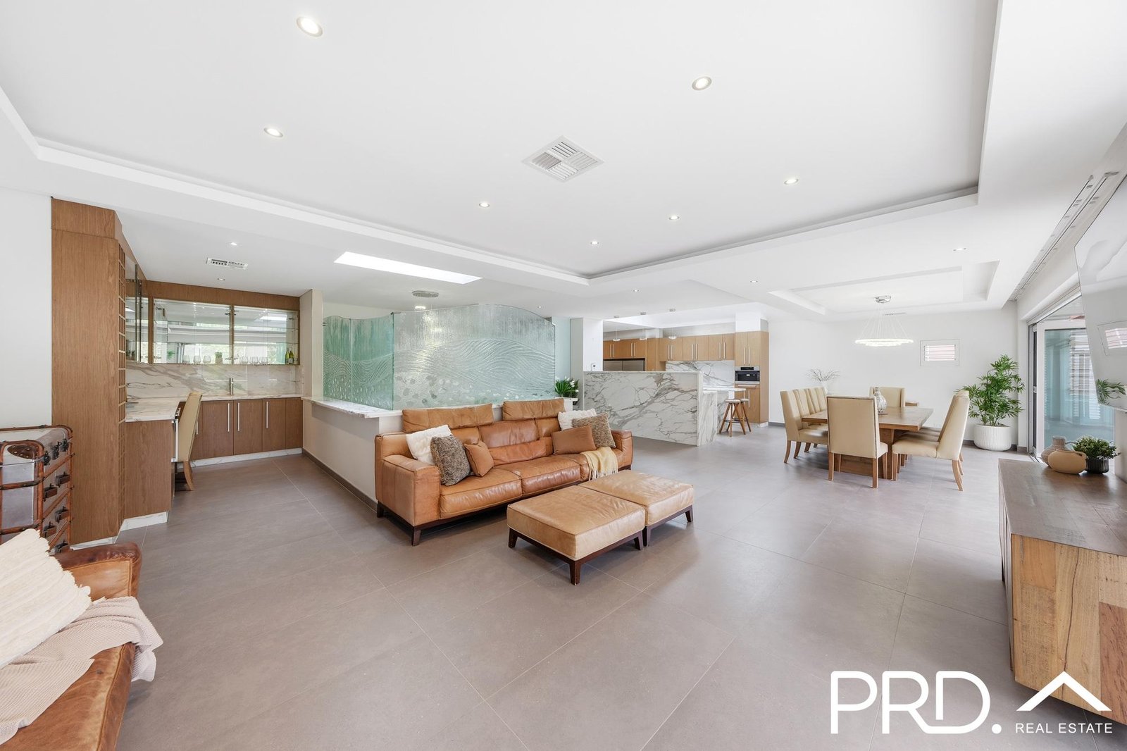 33 Carinya Road PICNIC POINT 7