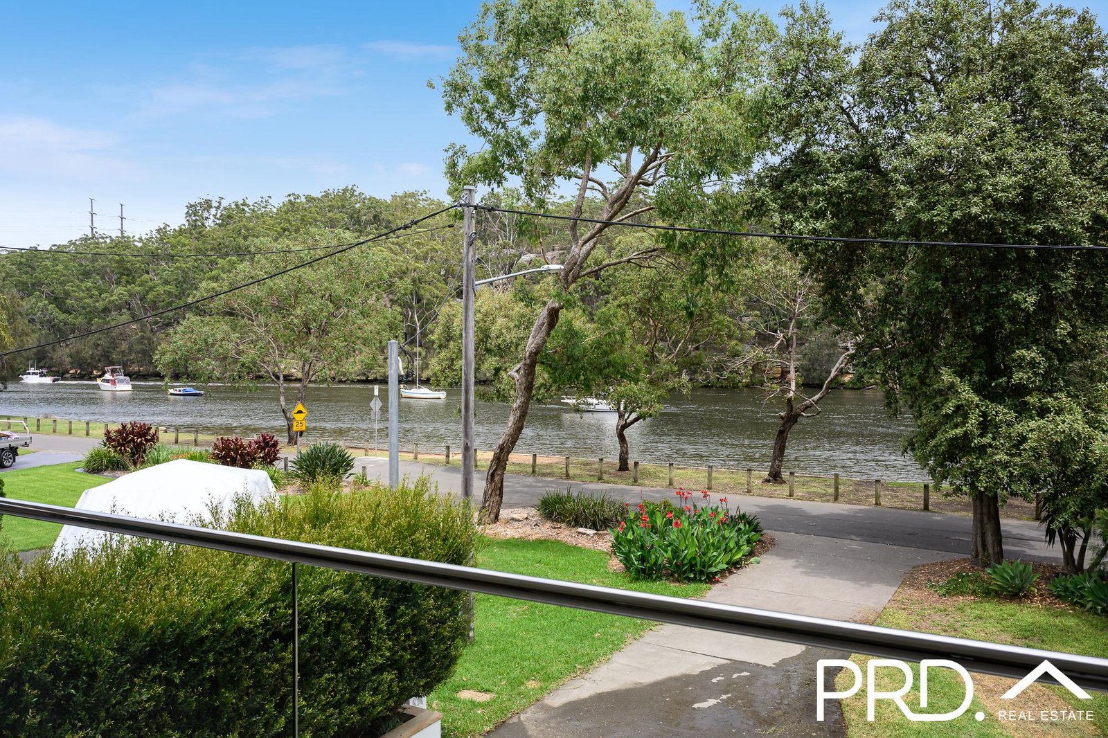 33 Carinya Road PICNIC POINT 13