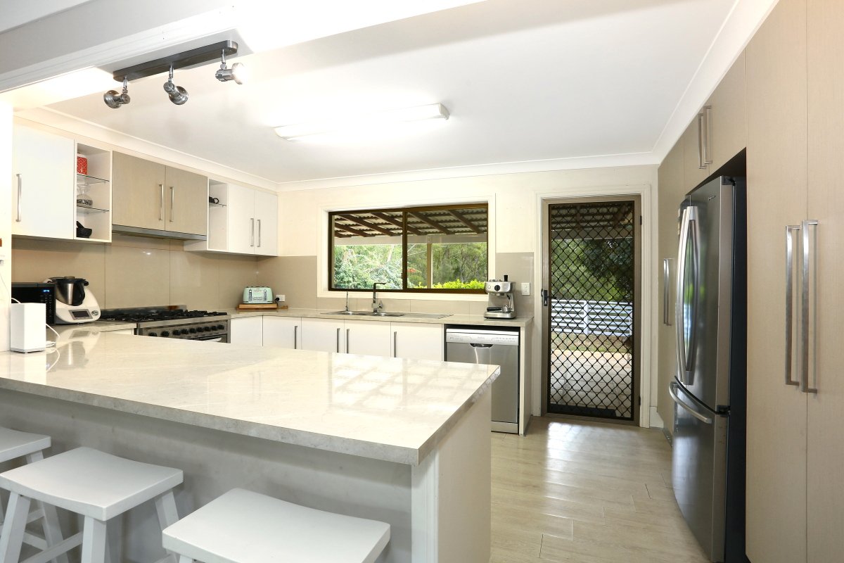 33 Castle Hill Drive GAVEN 8