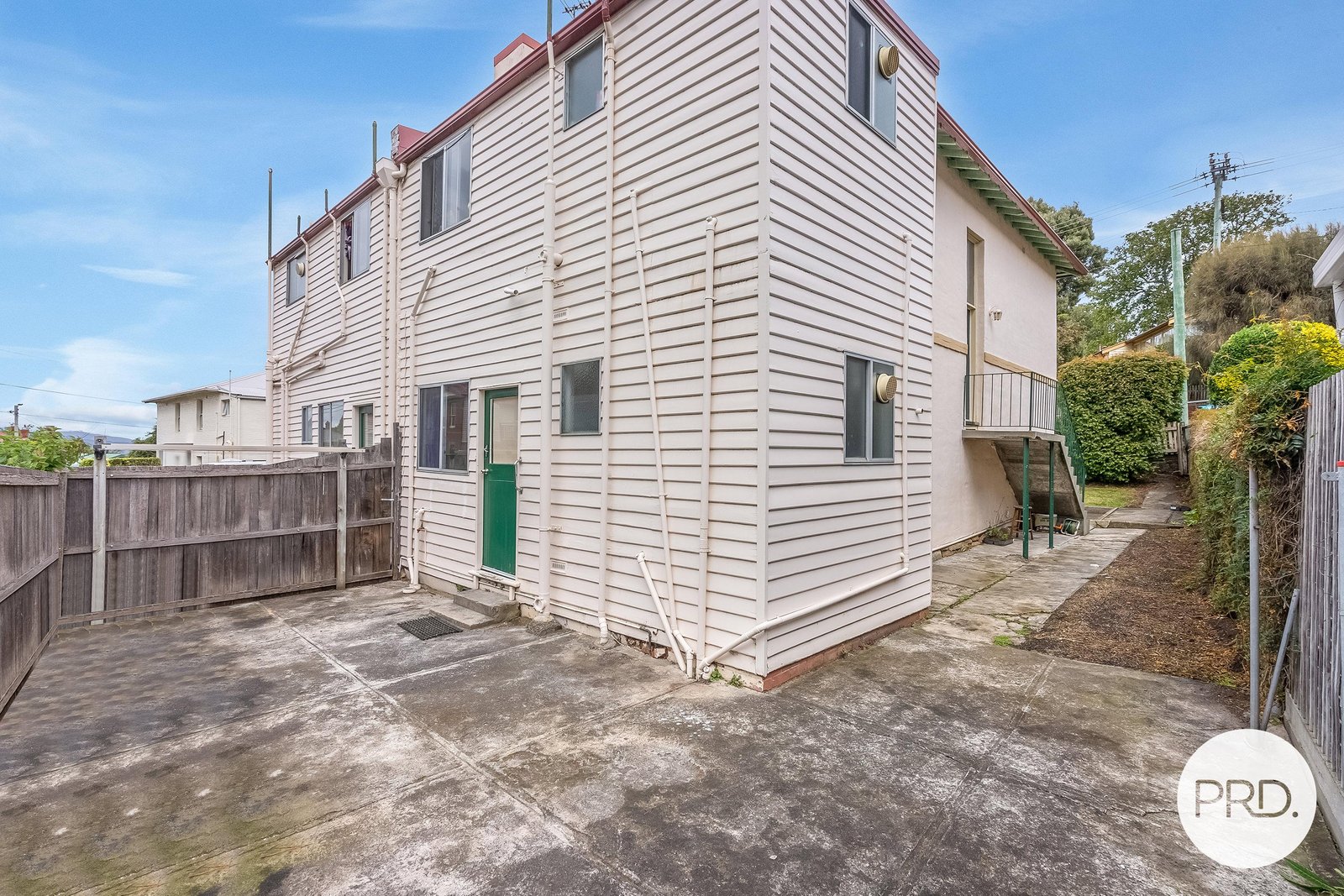 3/3 Cato Avenue WEST HOBART 9