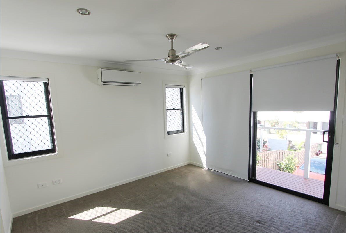 3/3 Christina Road CLINTON 5