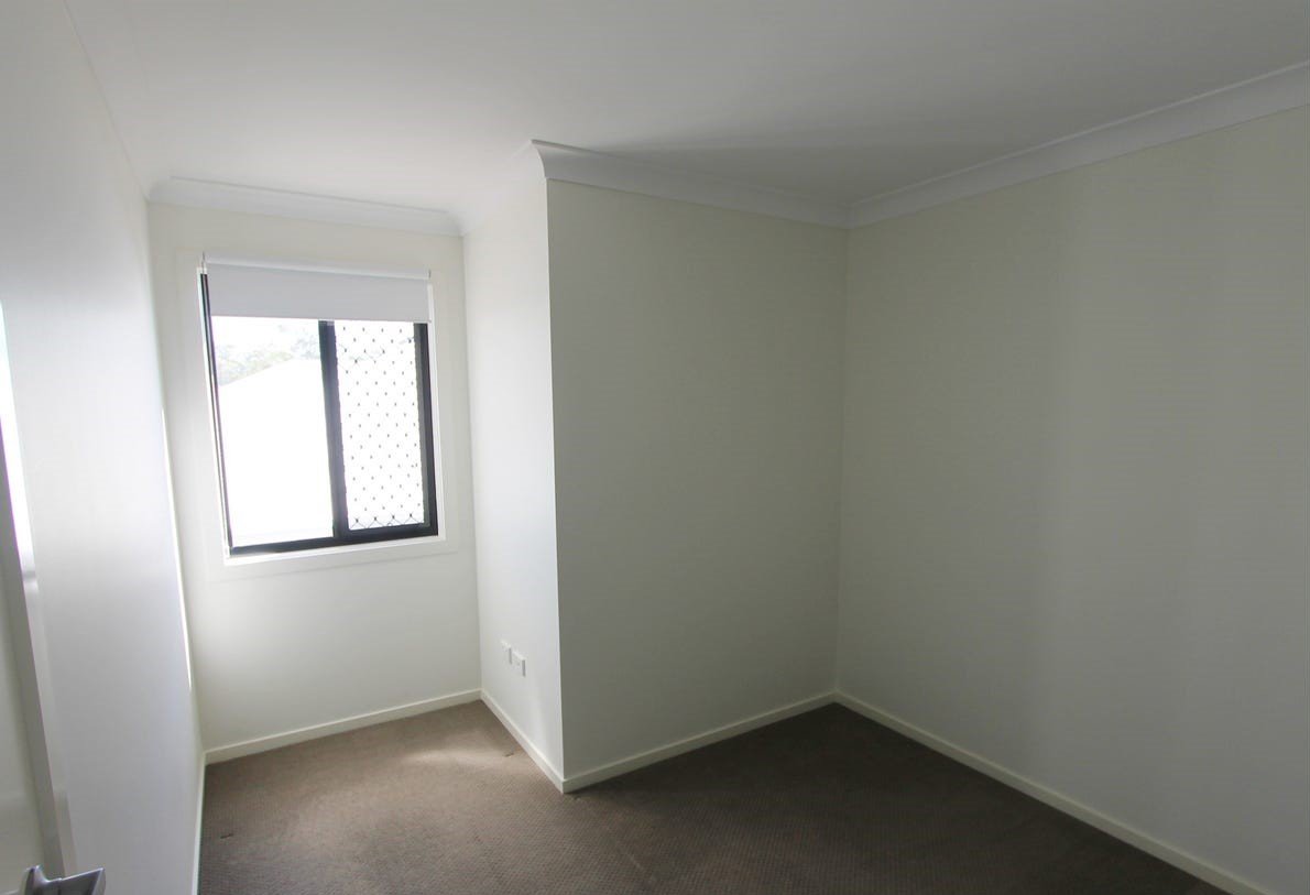 3/3 Christina Road CLINTON 8
