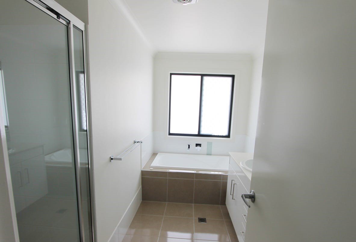 3/3 Christina Road CLINTON 10