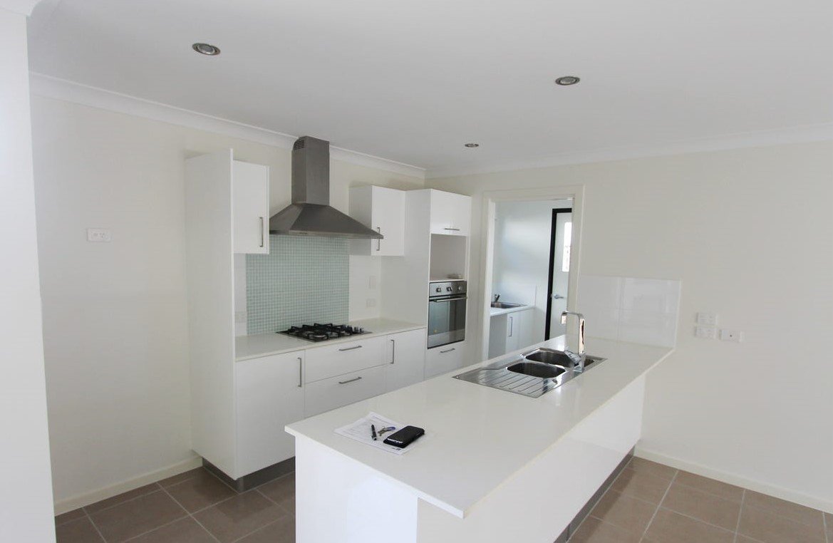3/3 Christina Road CLINTON 3