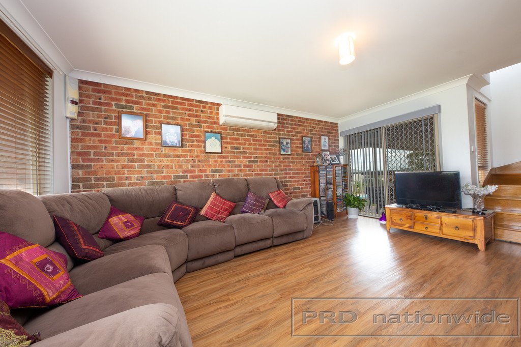 33 Clayton Crescent RUTHERFORD 2
