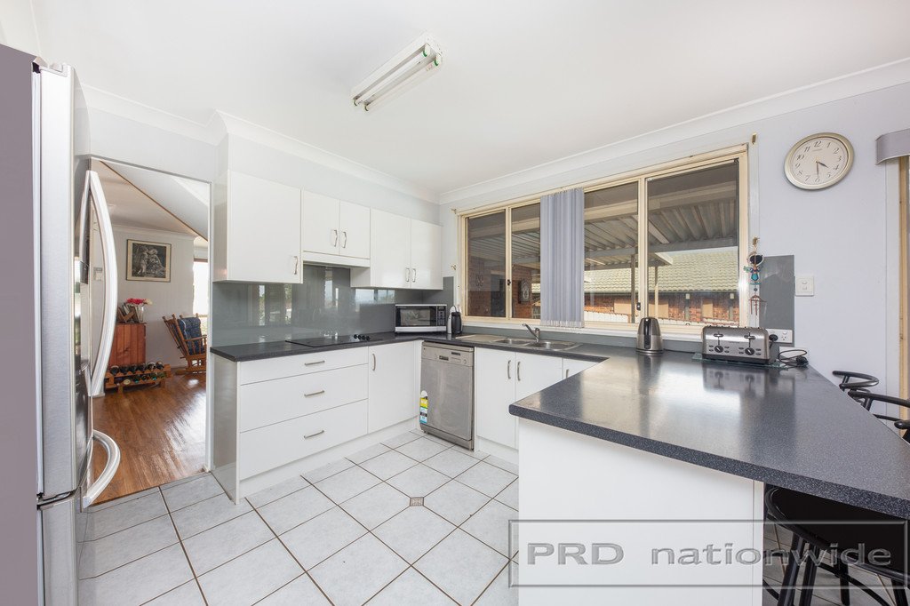 33 Clayton Crescent RUTHERFORD 4