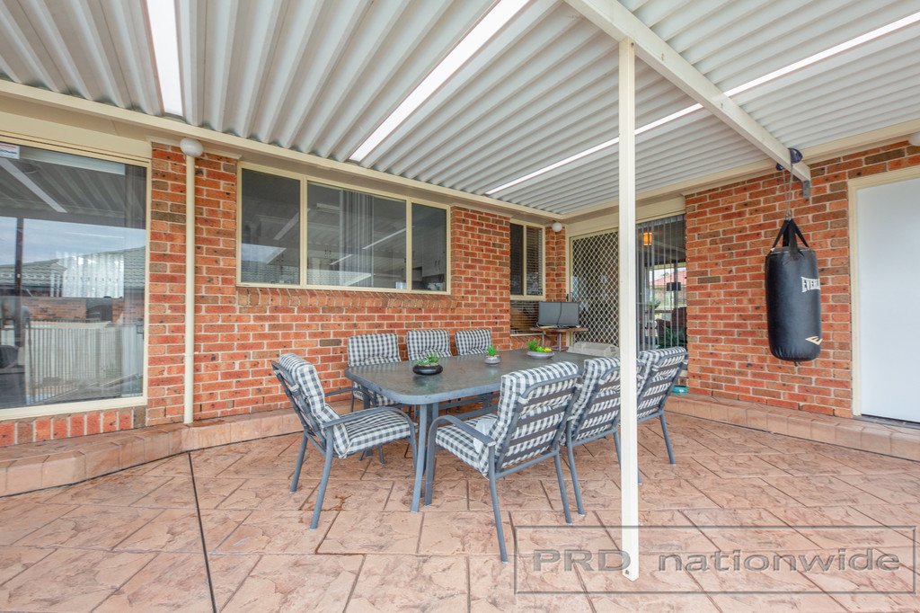 33 Clayton Crescent RUTHERFORD 16