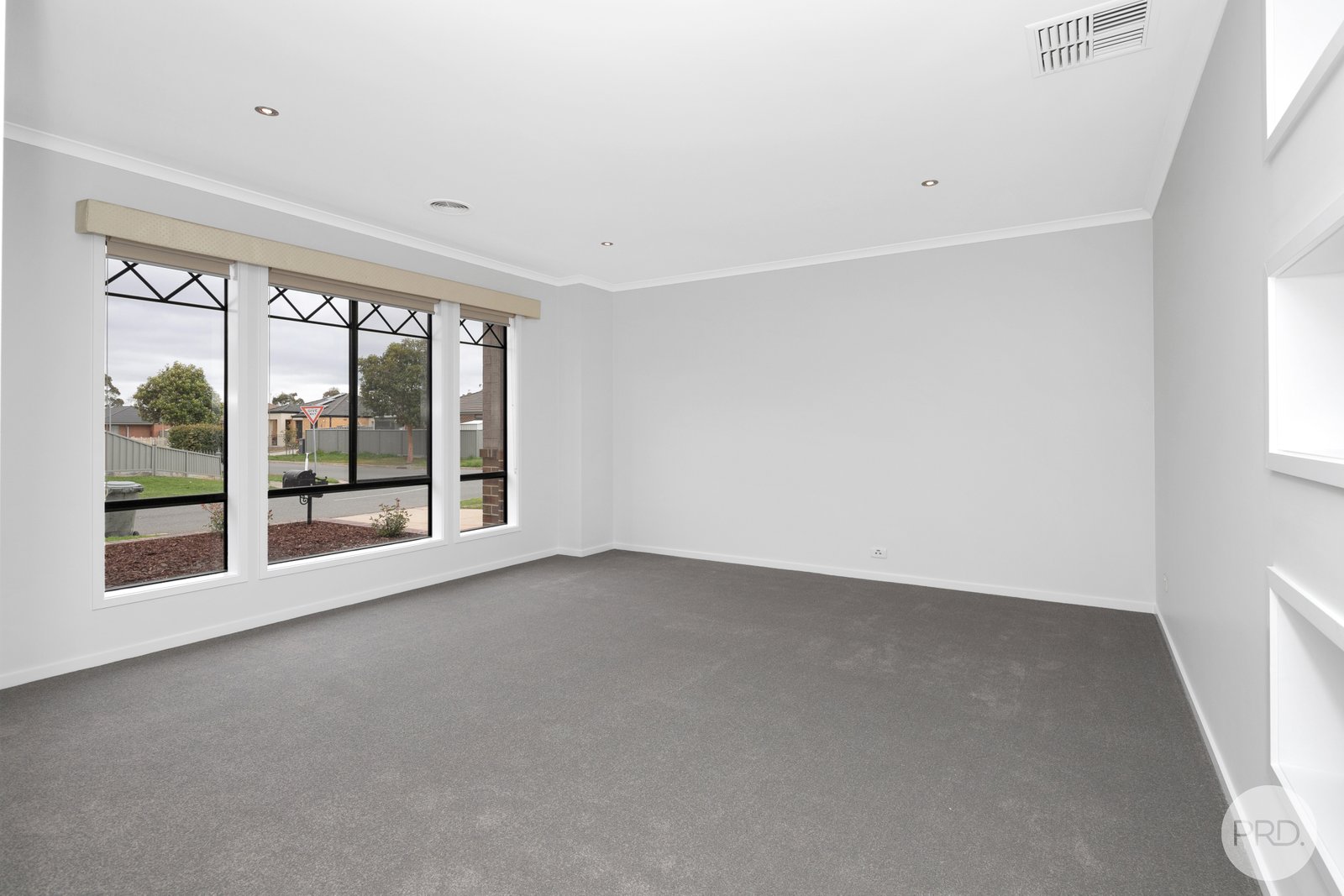 33 Clifton Street DELACOMBE 12