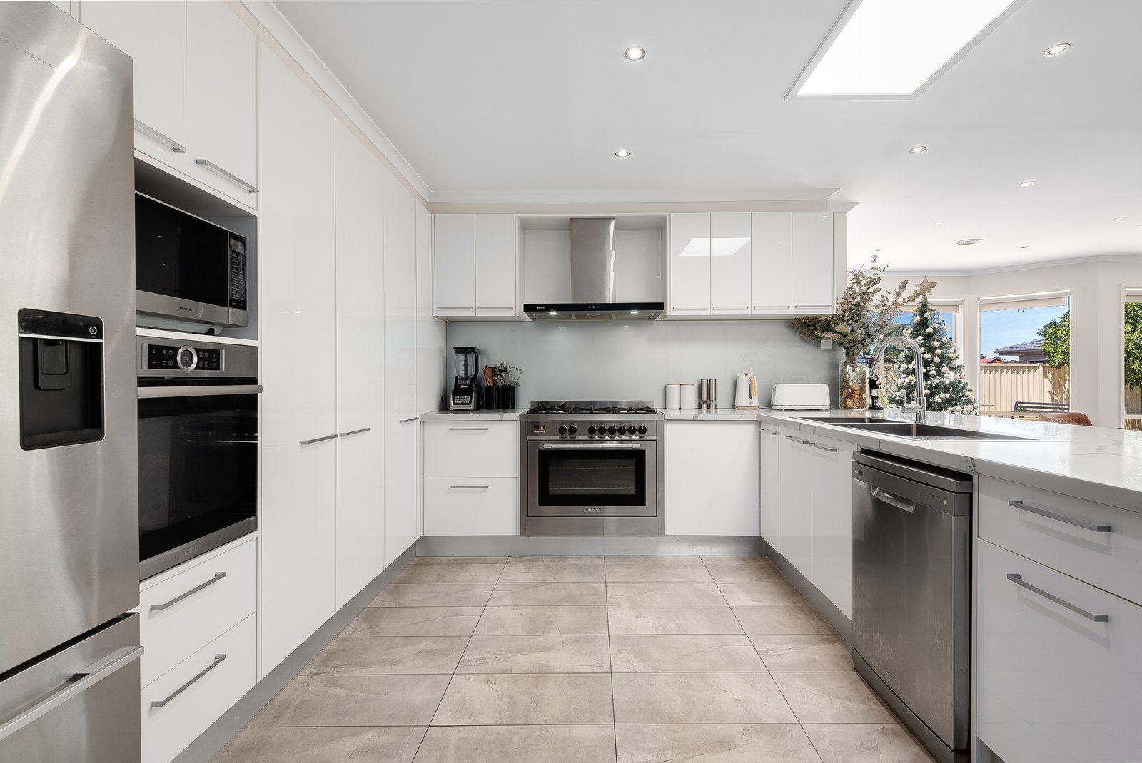 Gallery: 33 Coakley Crescent