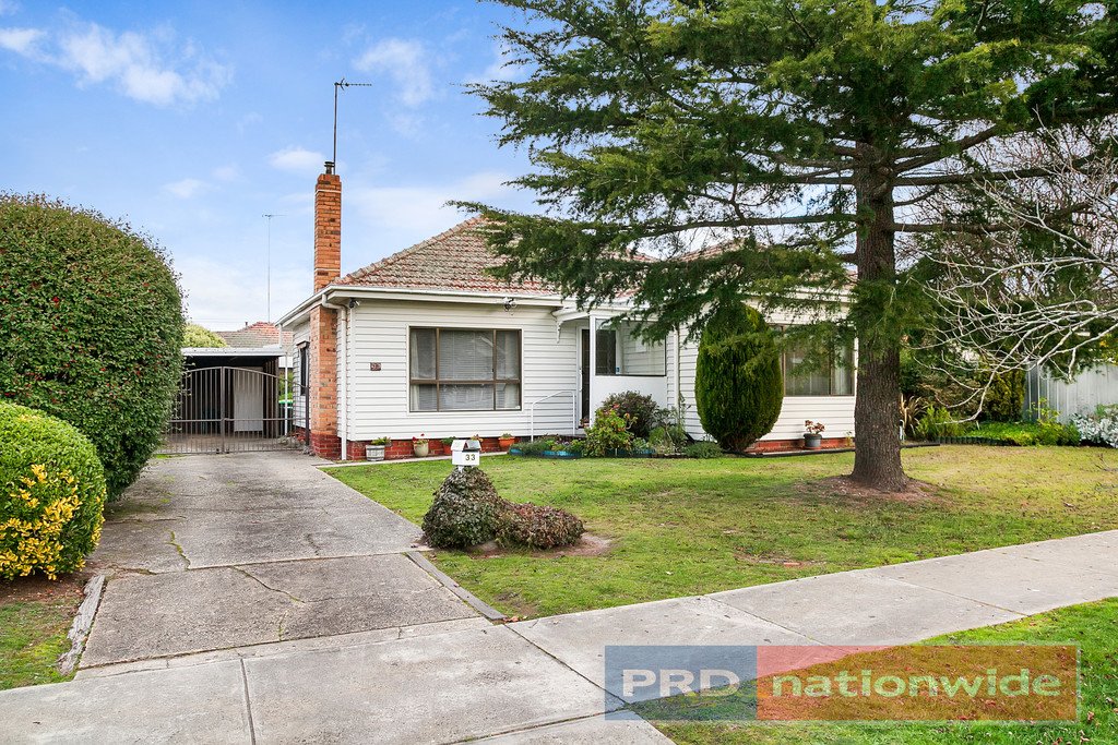 33 College Street WENDOUREE 1