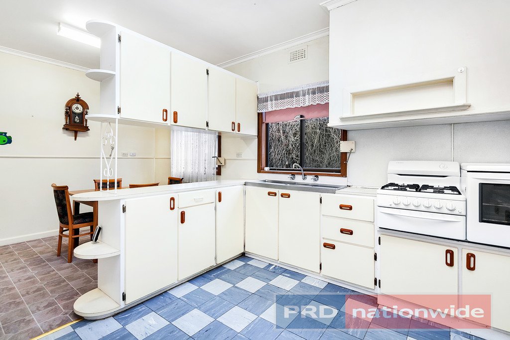 33 College Street WENDOUREE 2