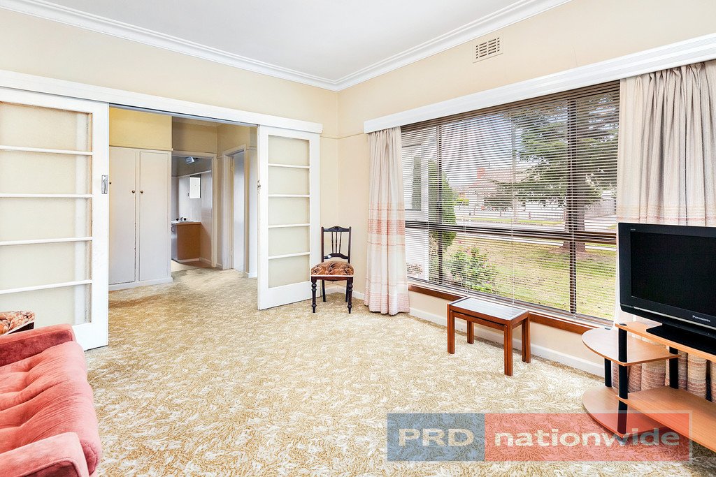 33 College Street WENDOUREE 4