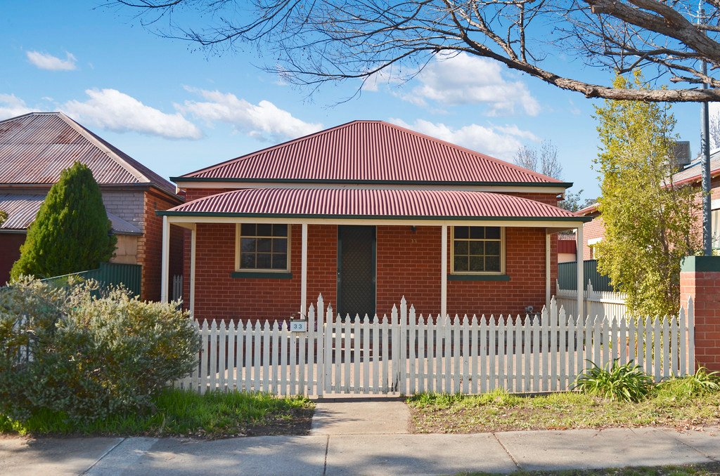 33 Collins Street TURVEY PARK 1