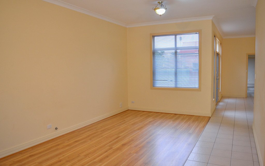33 Collins Street TURVEY PARK 4