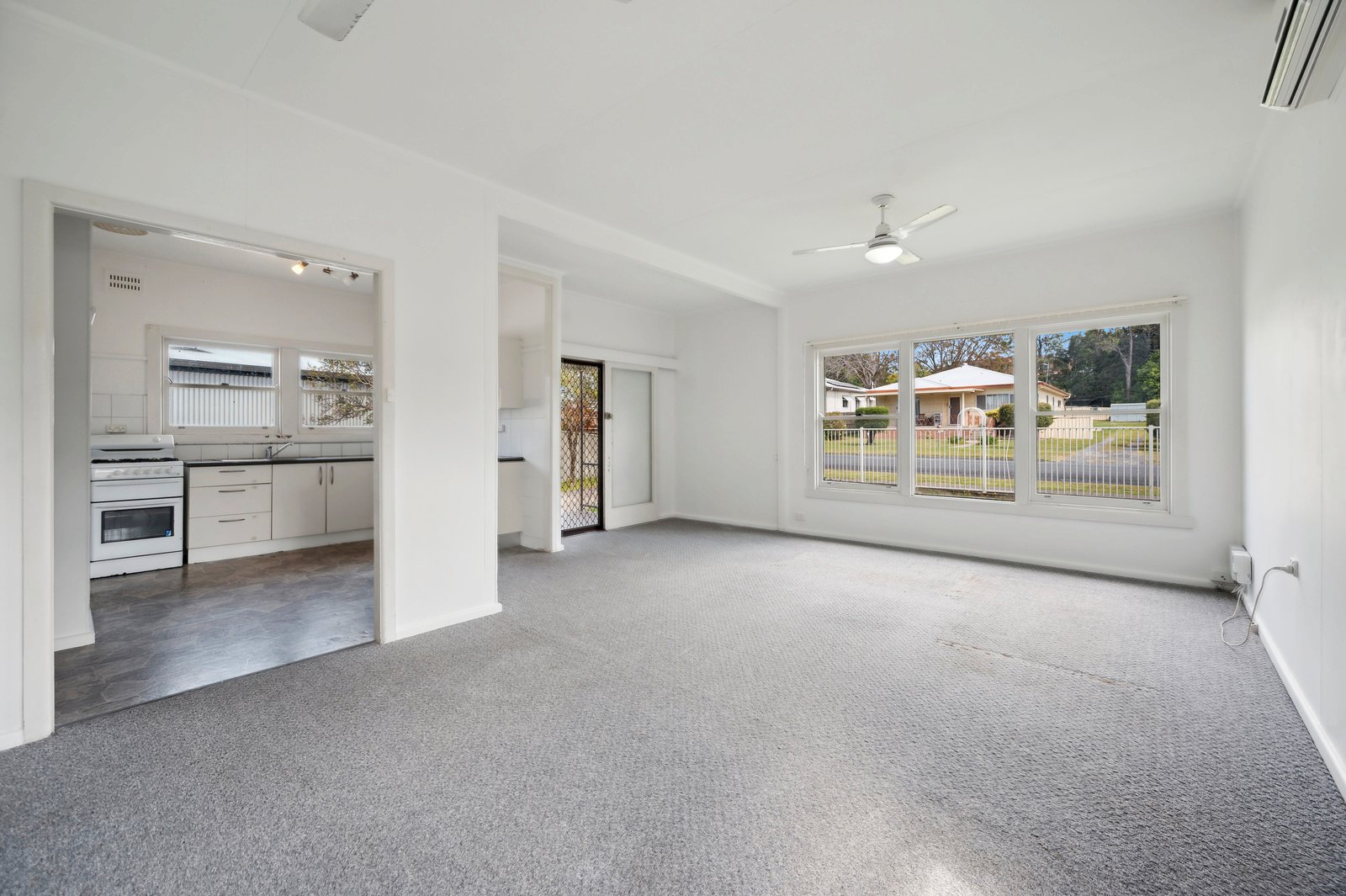 33 Combine Street COFFS HARBOUR 2