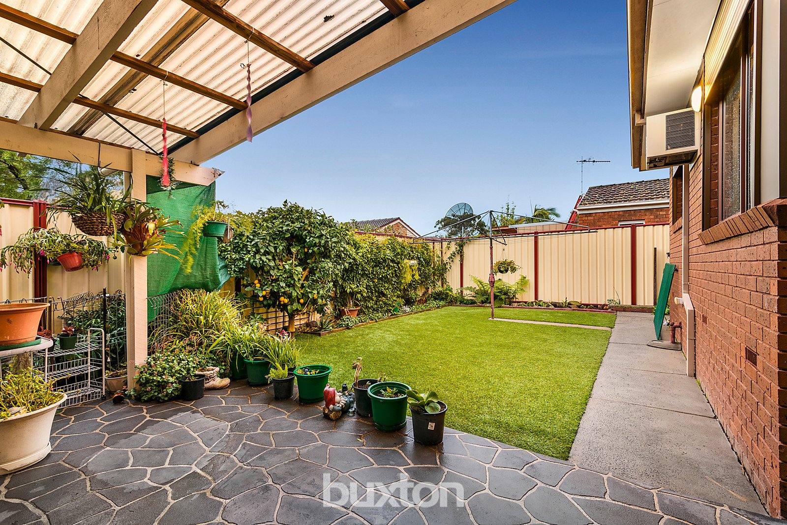Gallery: 33 Cooinda Crescent