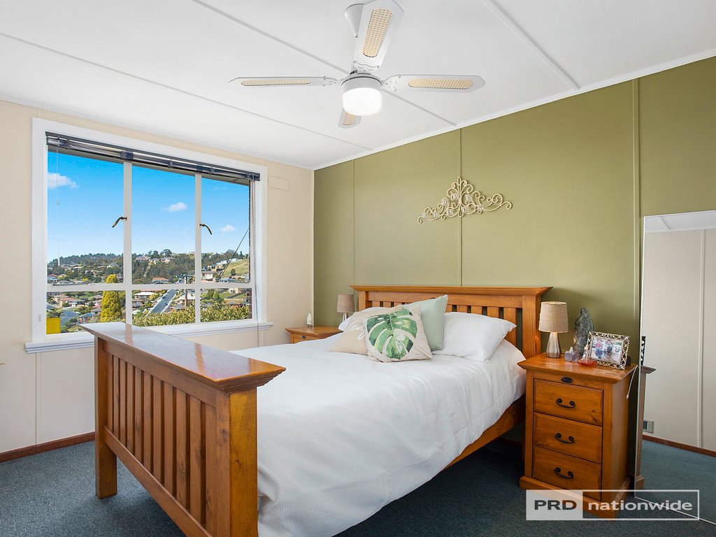 33 Coraki Street CHIGWELL 14