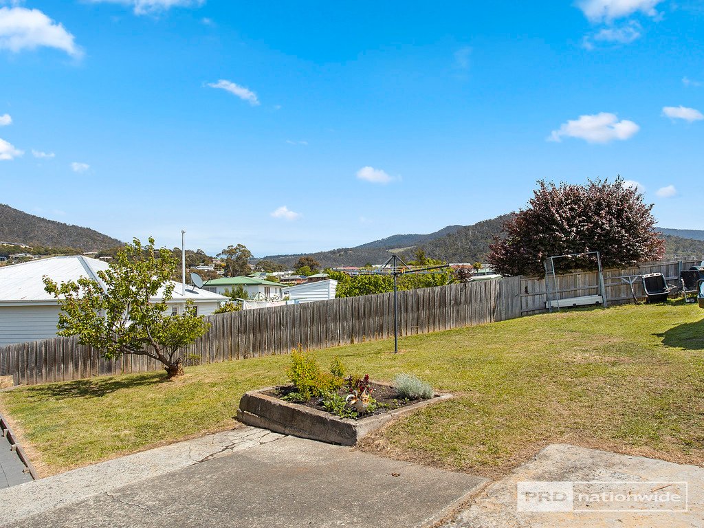 33 Coraki Street CHIGWELL 22