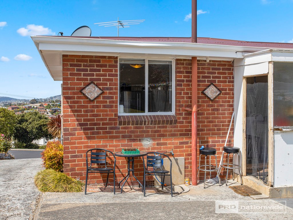 33 Coraki Street CHIGWELL 25