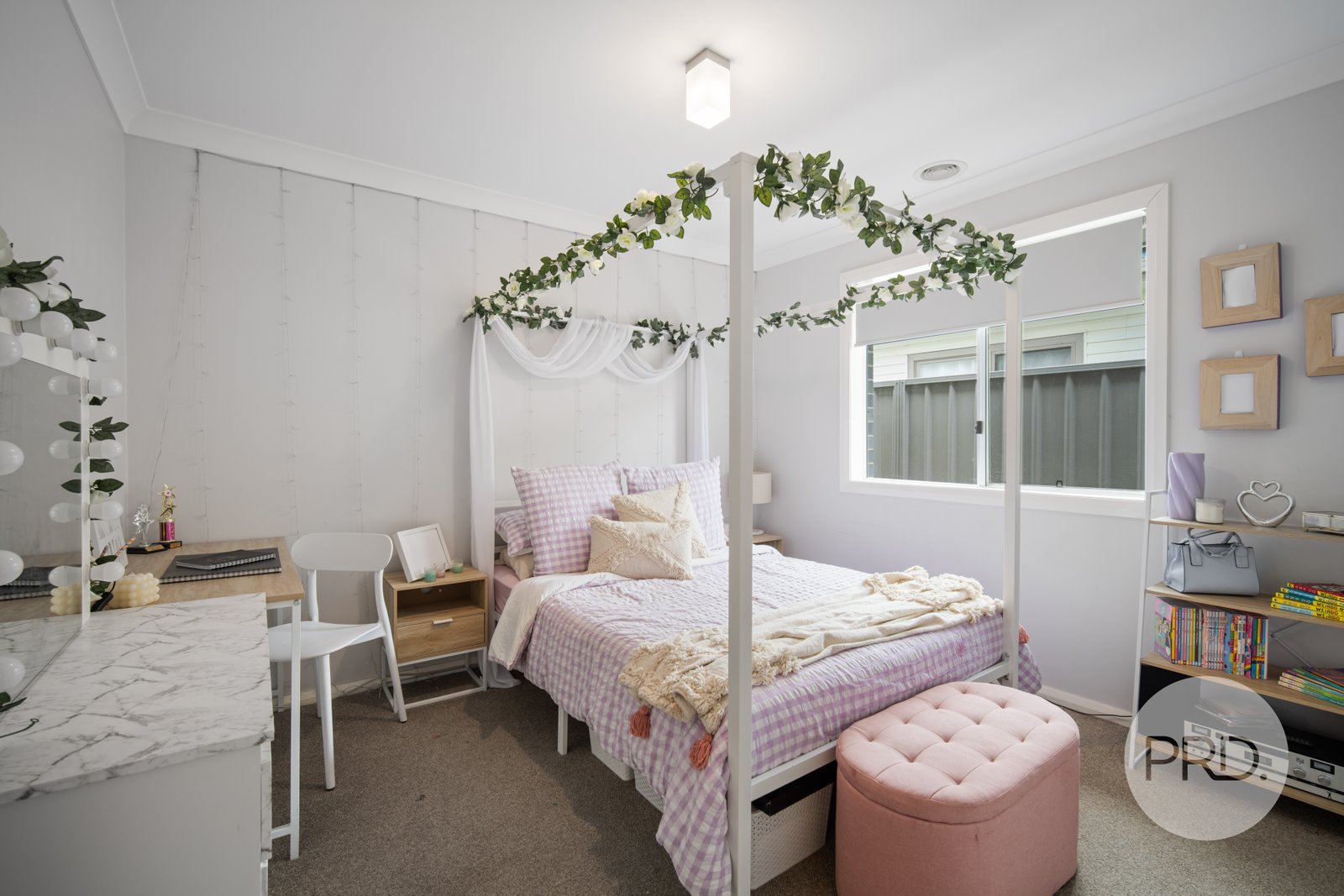 3/3 Craft Street LAKE ALBERT 9