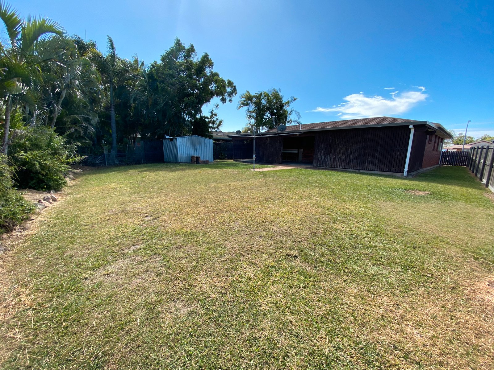 33 CREMORNE Drive TANNUM SANDS 4