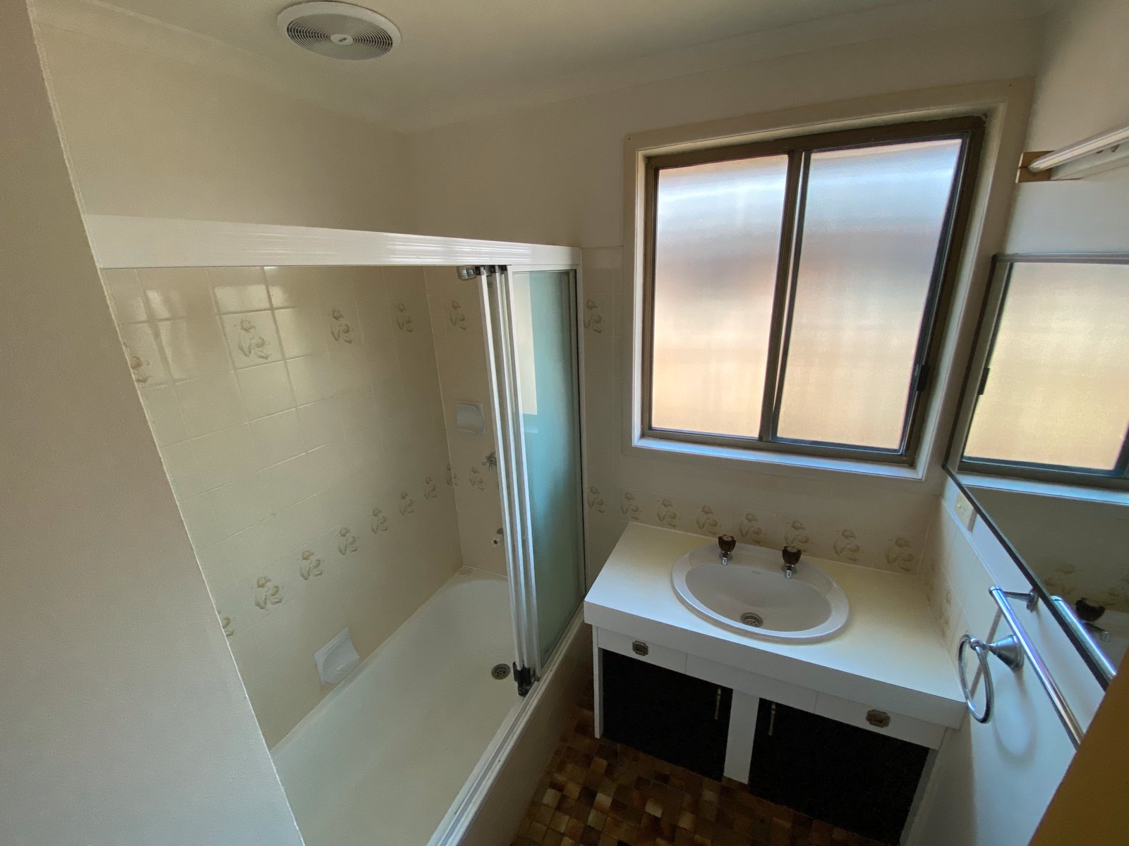 33 CREMORNE Drive TANNUM SANDS 6