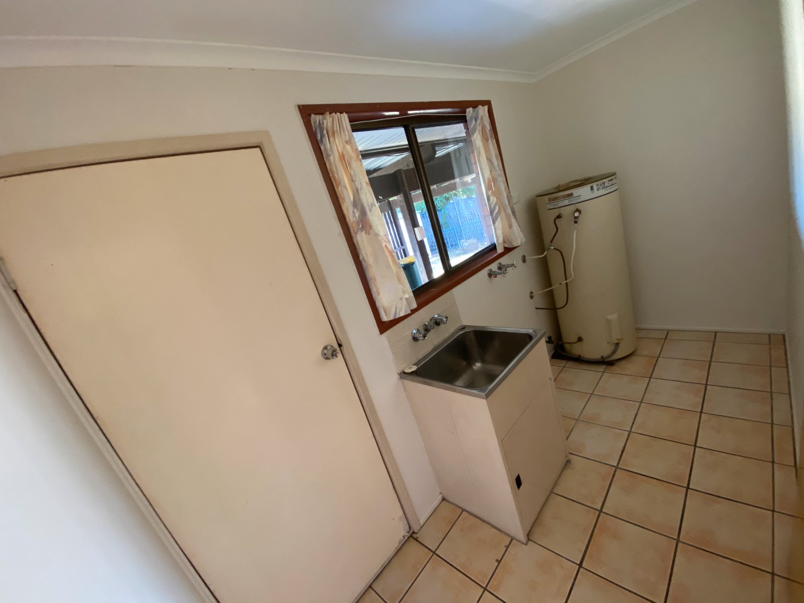 33 CREMORNE Drive TANNUM SANDS 14