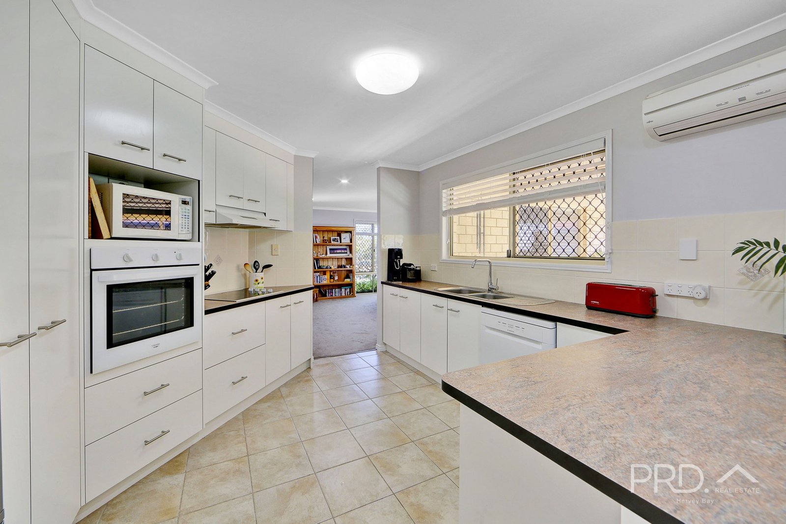 33 Cromdale Circuit KAWUNGAN 7