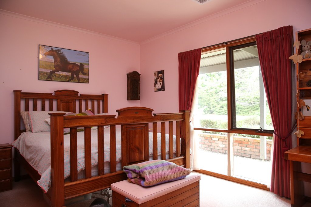 33 Crook Court BALLAN 6