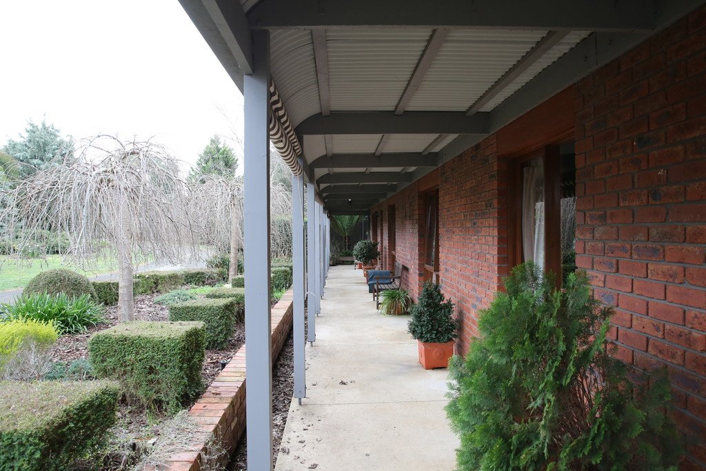 33 Crook Court BALLAN 16